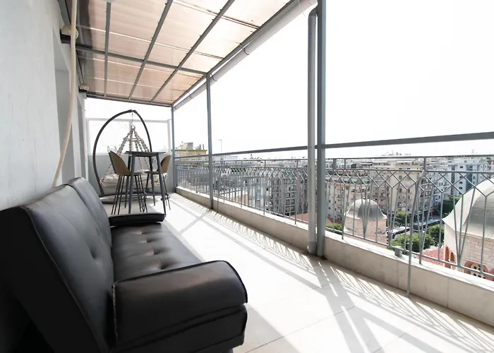 Arch View Apartment